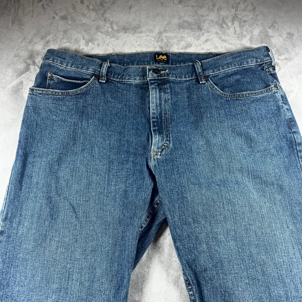 Lee Regular Fit Jeans Mens 42x32‎ Blue Straight Leg Denim Medium Wash Classic